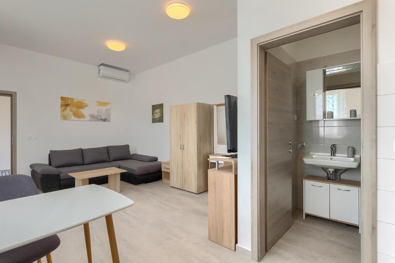 Apartments Medulin 2217 Εξωτερικό φωτογραφία