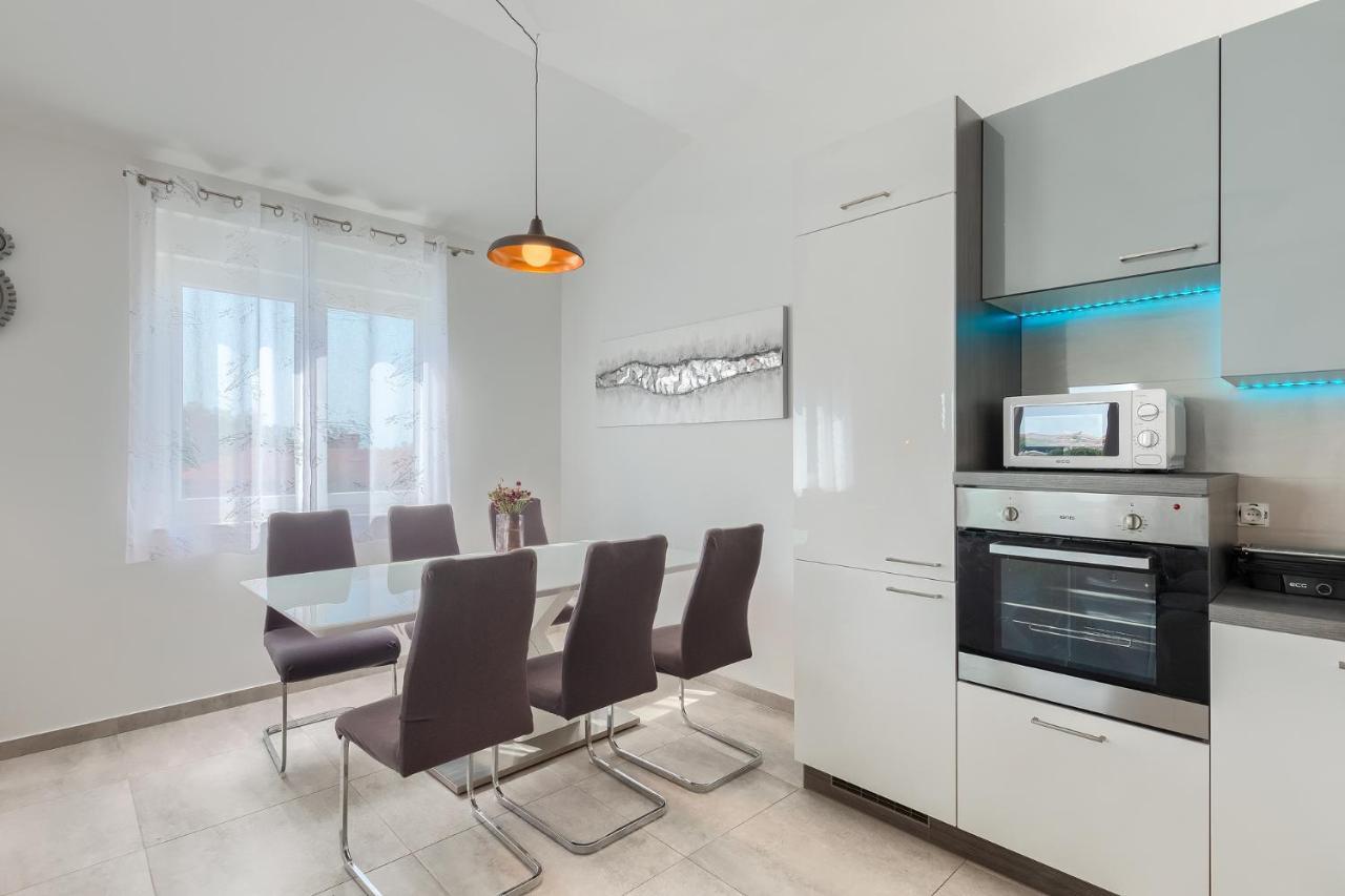 Apartments Medulin 2217 Εξωτερικό φωτογραφία
