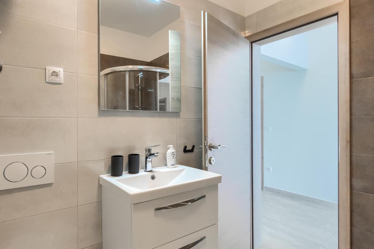 Apartments Medulin 2217 Εξωτερικό φωτογραφία